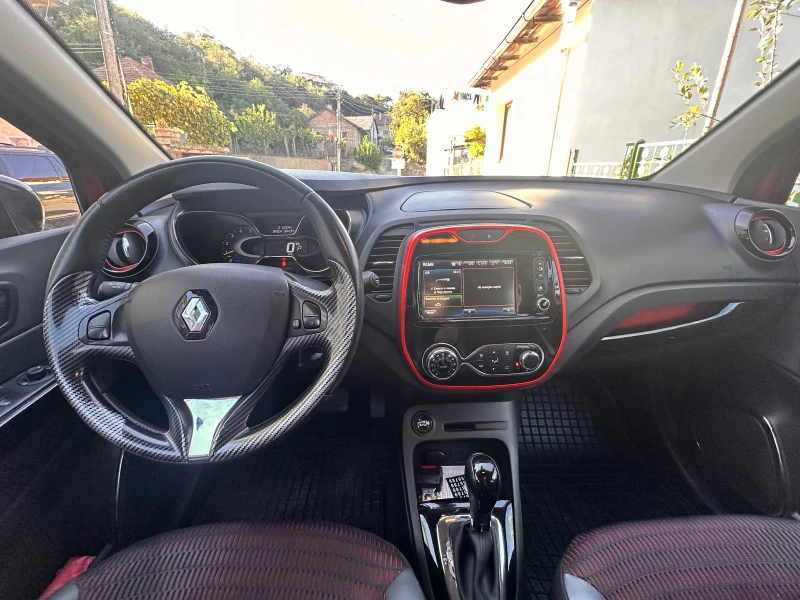 Renault Captur, снимка 6 - Автомобили и джипове - 51800446
