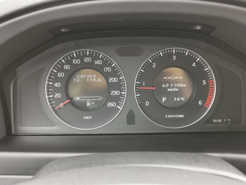 Volvo S80 2.4 D5 185 A 4x4, снимка 16 - Автомобили и джипове - 52547762