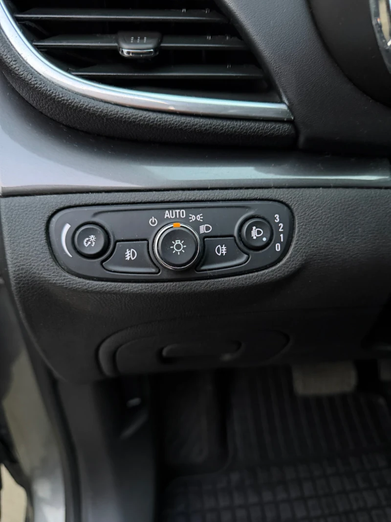 Opel Mokka X Cdti* Keyless* LED* , снимка 15 - Автомобили и джипове - 52712242