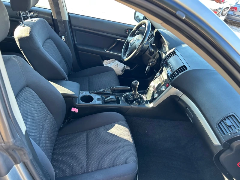 Subaru Outback 2.5I 16V 4X4 EURO4 GAS, снимка 14 - Автомобили и джипове - 52737532