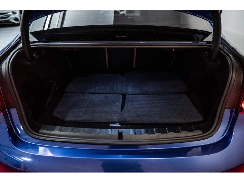 BMW 330 * Xdrive Sedan * CARFAX * ЦЕНА ДО БГ, снимка 15 - Автомобили и джипове - 52920091