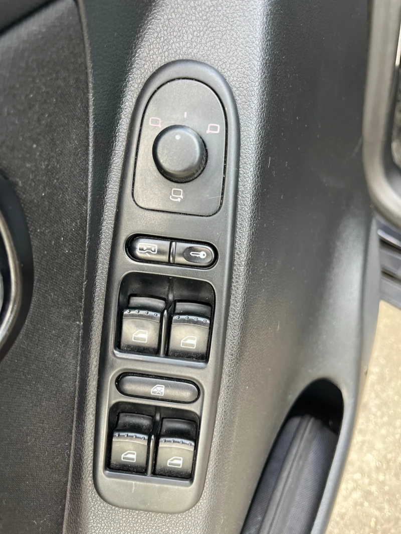 Seat Leon, снимка 10 - Автомобили и джипове - 53064125