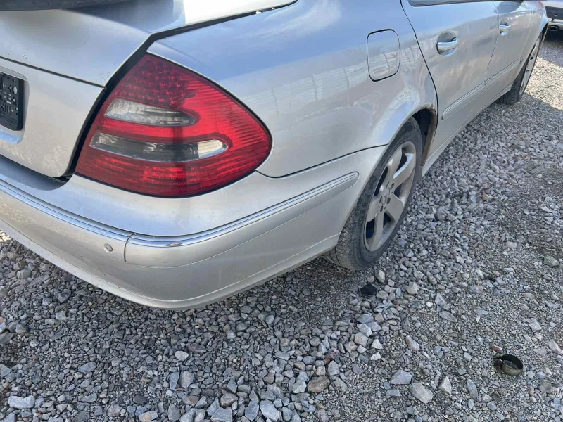 Mercedes-Benz E 270, снимка 2 - Автомобили и джипове - 53157280