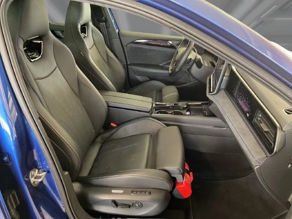 VW Passat Variant 2.0 TDI 4Motion = R-Line = �������� | Mobile.bg � ����������� 8