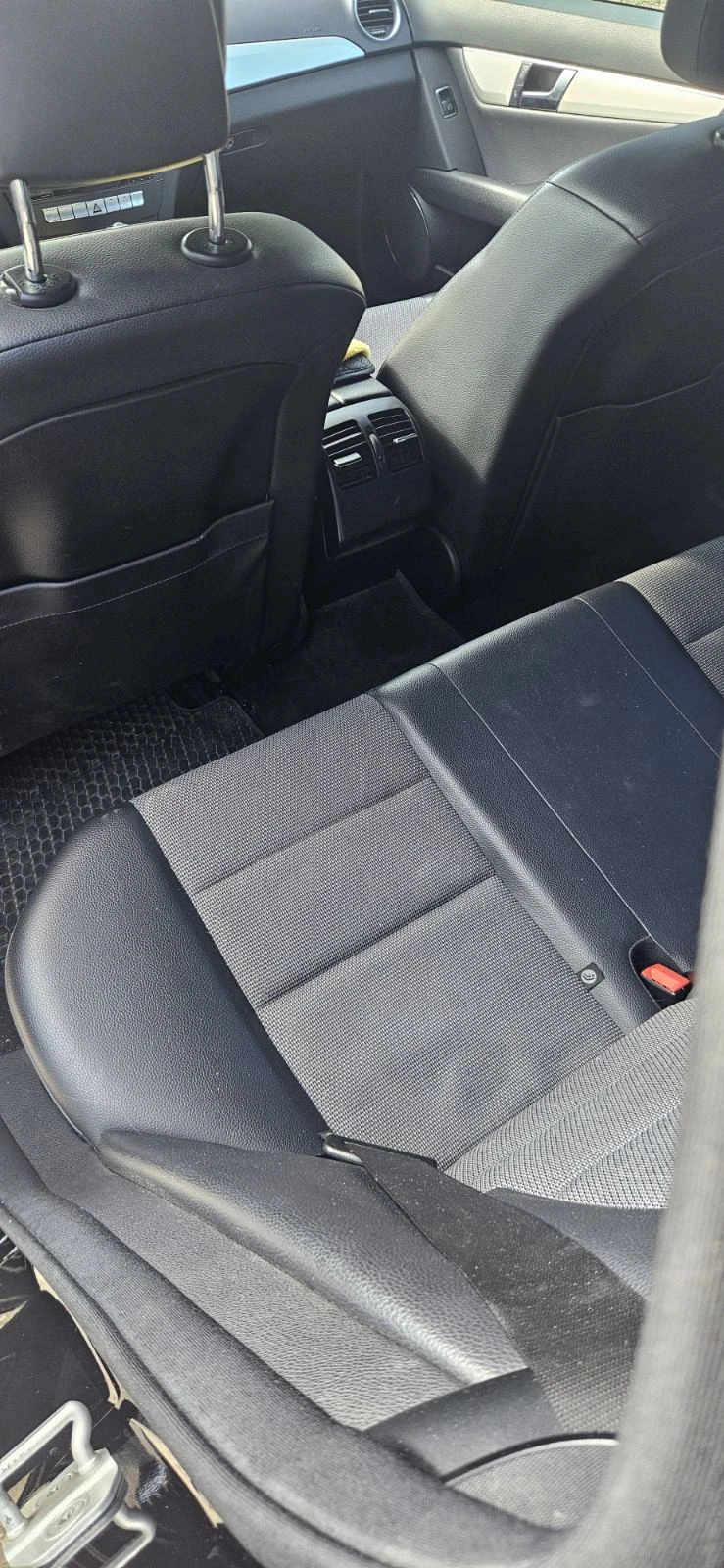 Mercedes-Benz C 250, снимка 7 - Автомобили и джипове - 55649844