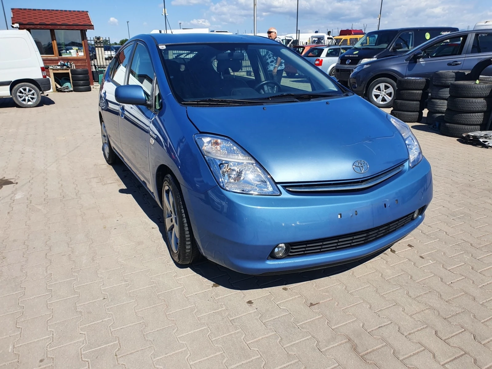 Toyota Prius 1.5i/78kc - изображение 2