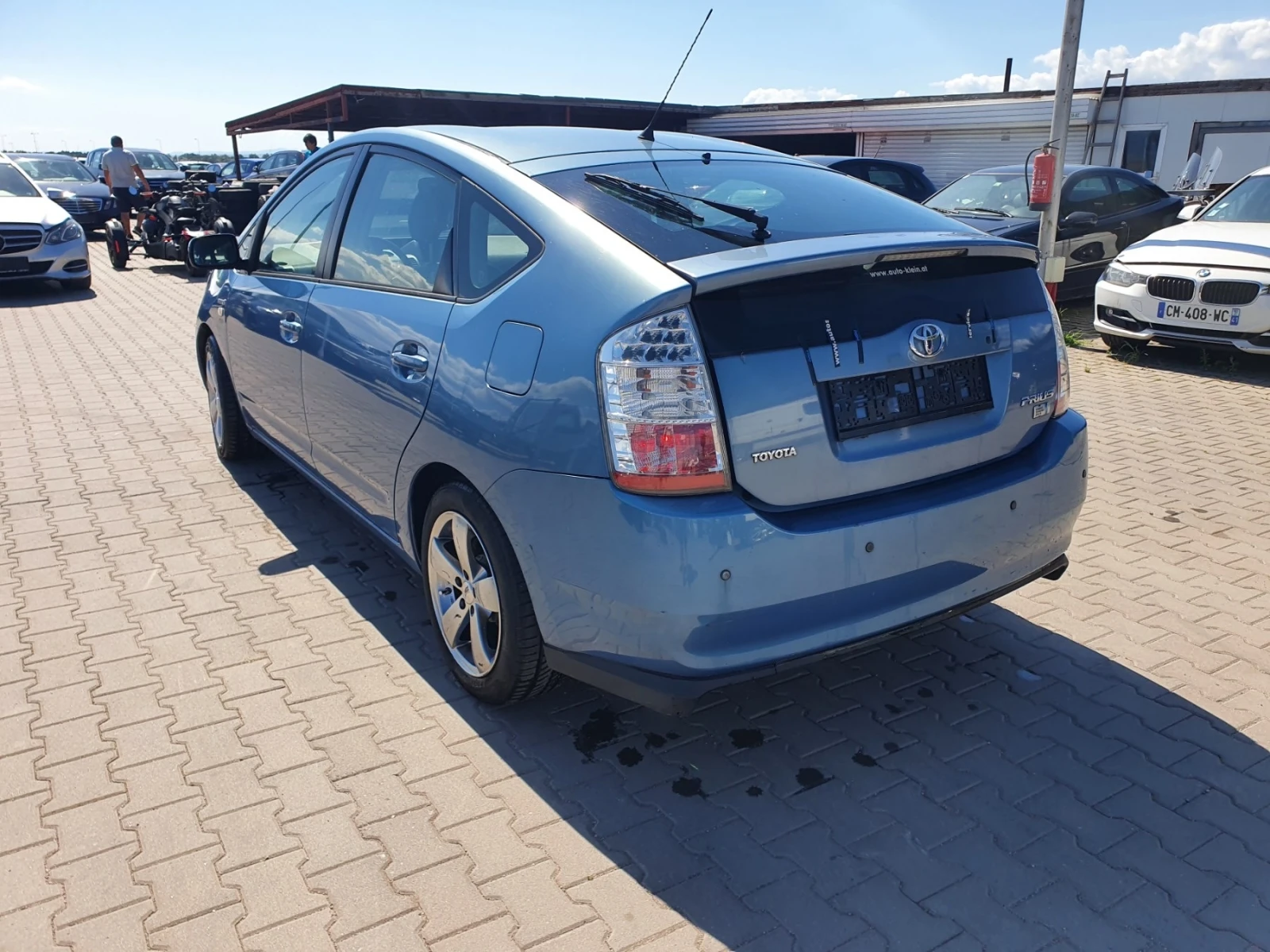 Toyota Prius 1.5i/78kc - изображение 3