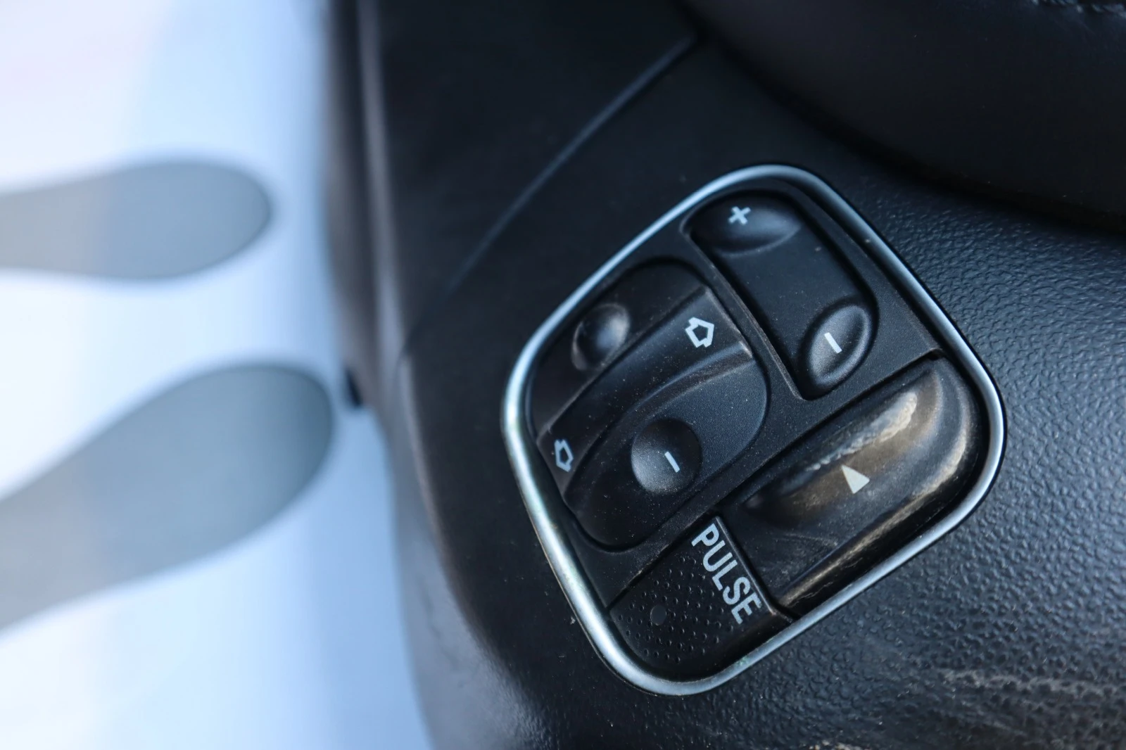 Mercedes-Benz SL 63 AMG Mercedes-Benz SL 63 AMG | Mobile.bg   14