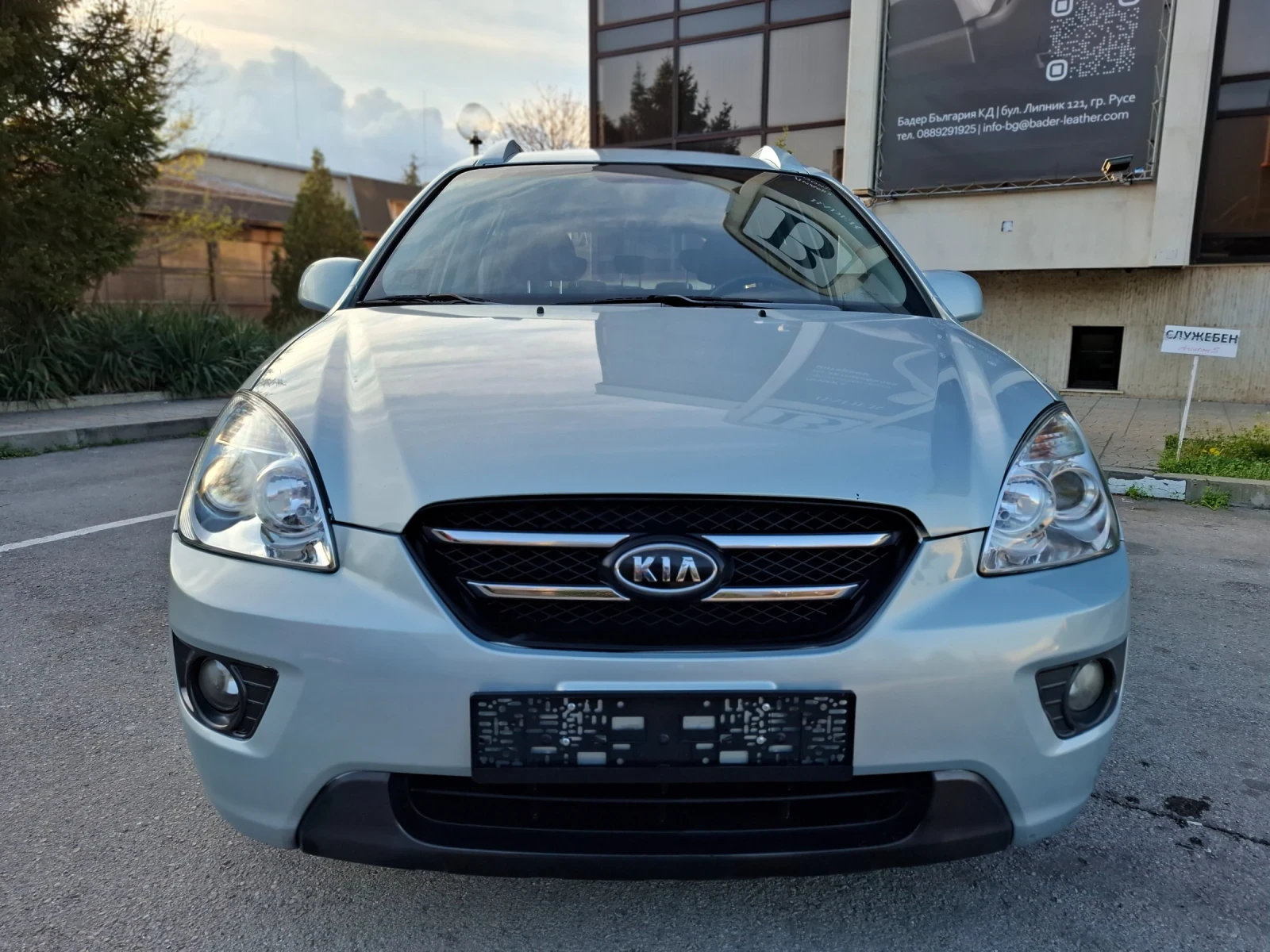 Kia Carens 2.0 CRDi 140hp * 7 местен * КЛИМАТИК * ИТАЛИЯ *  - изображение 6