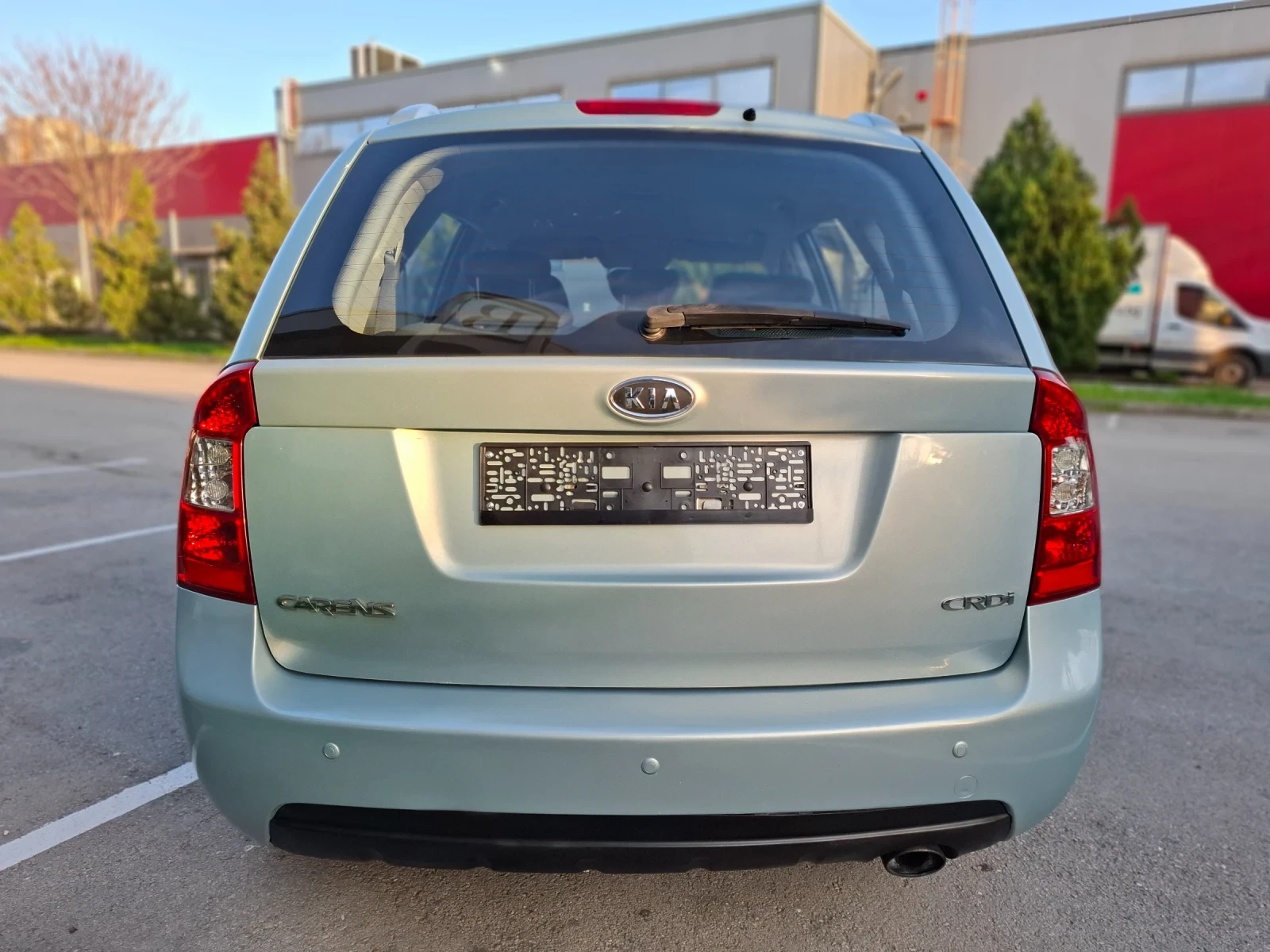 Kia Carens 2.0 CRDi 140hp * 7 местен * КЛИМАТИК * ИТАЛИЯ *  - изображение 3