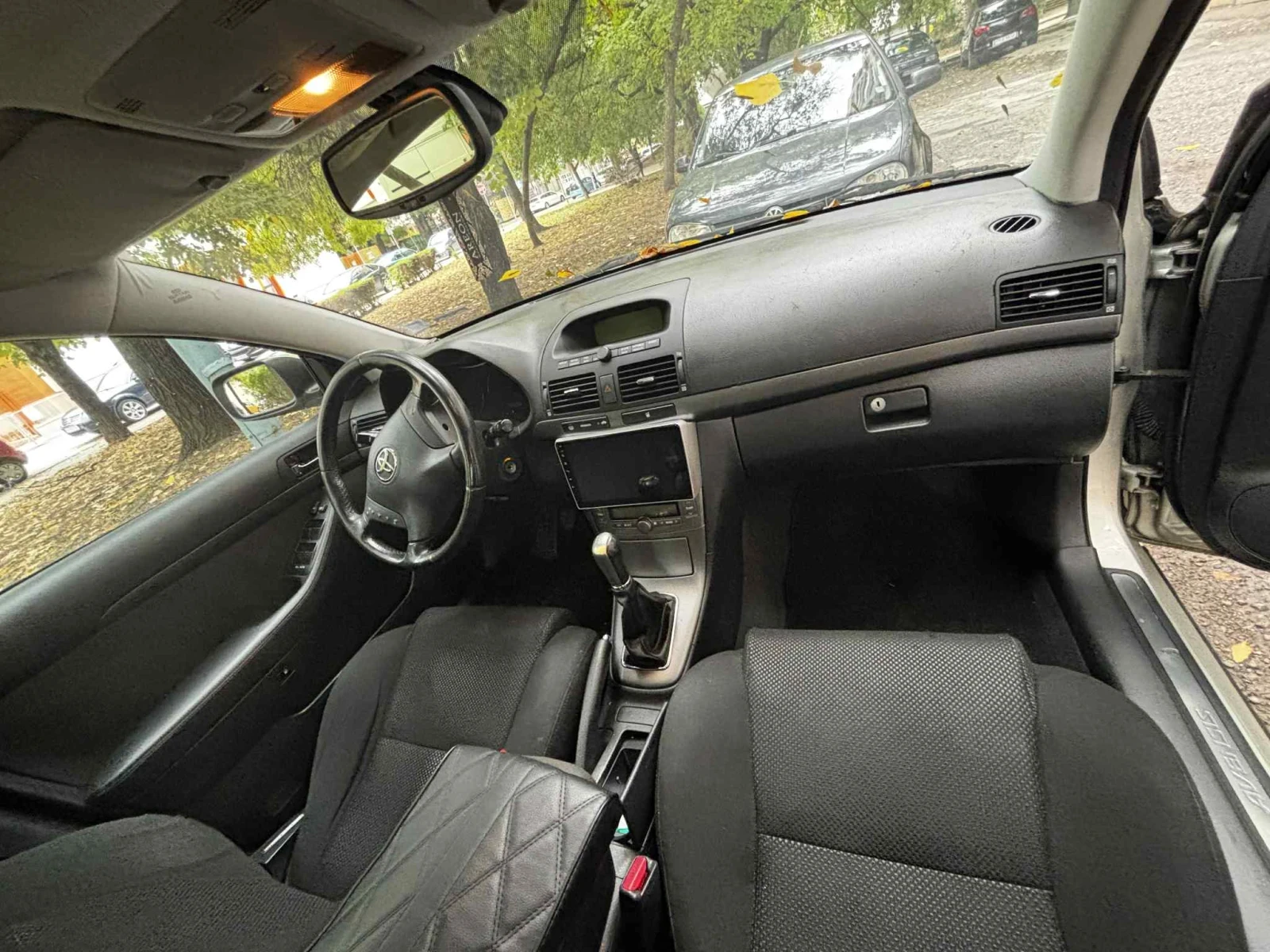 Toyota Avensis  - изображение 5