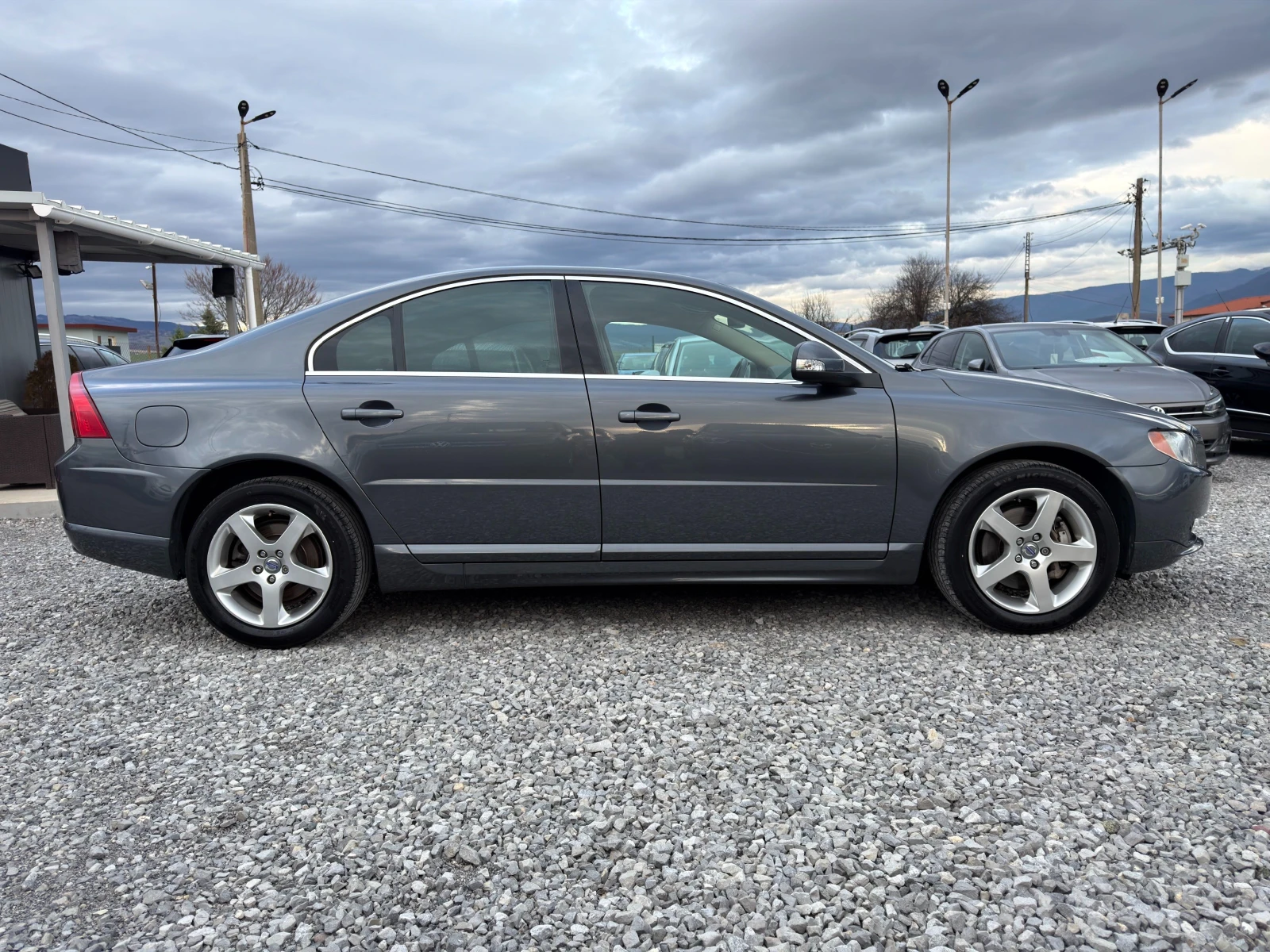 Volvo S80 2.4 D5 185 A 4x4 - изображение 2