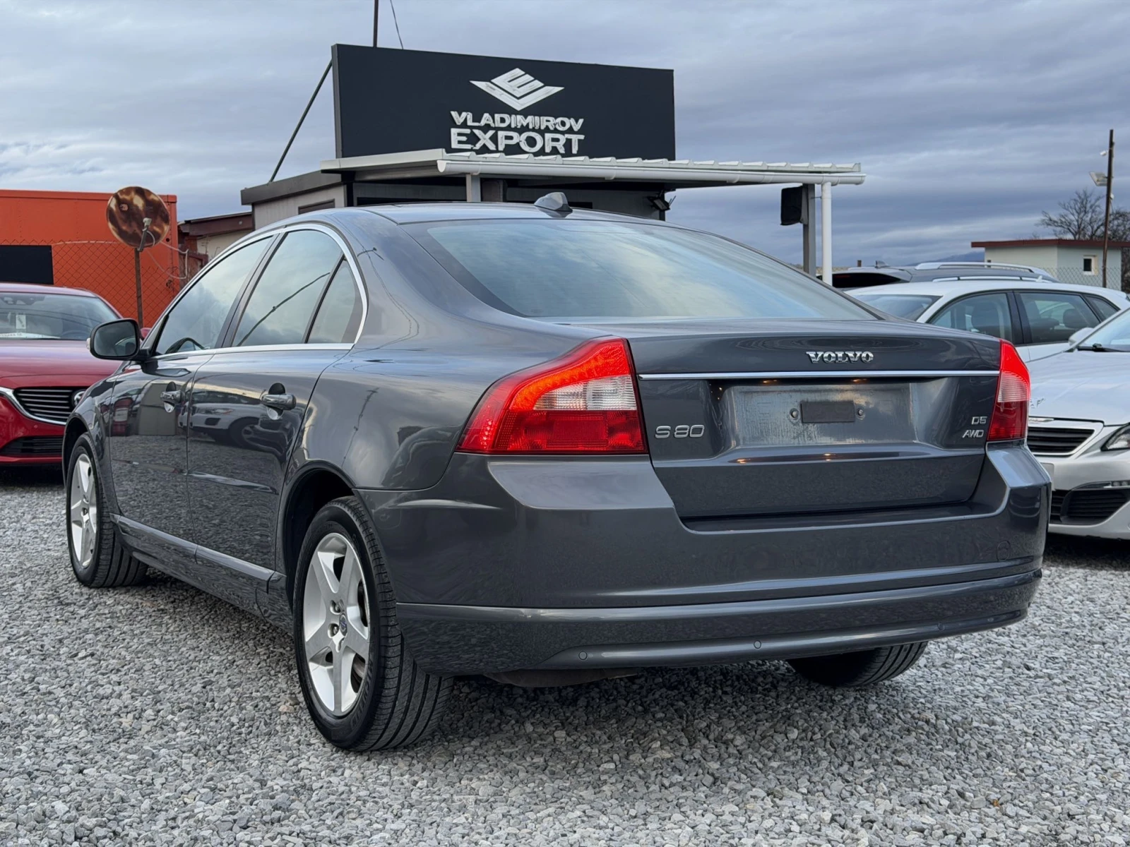 Volvo S80 2.4 D5 185 A 4x4 - изображение 4
