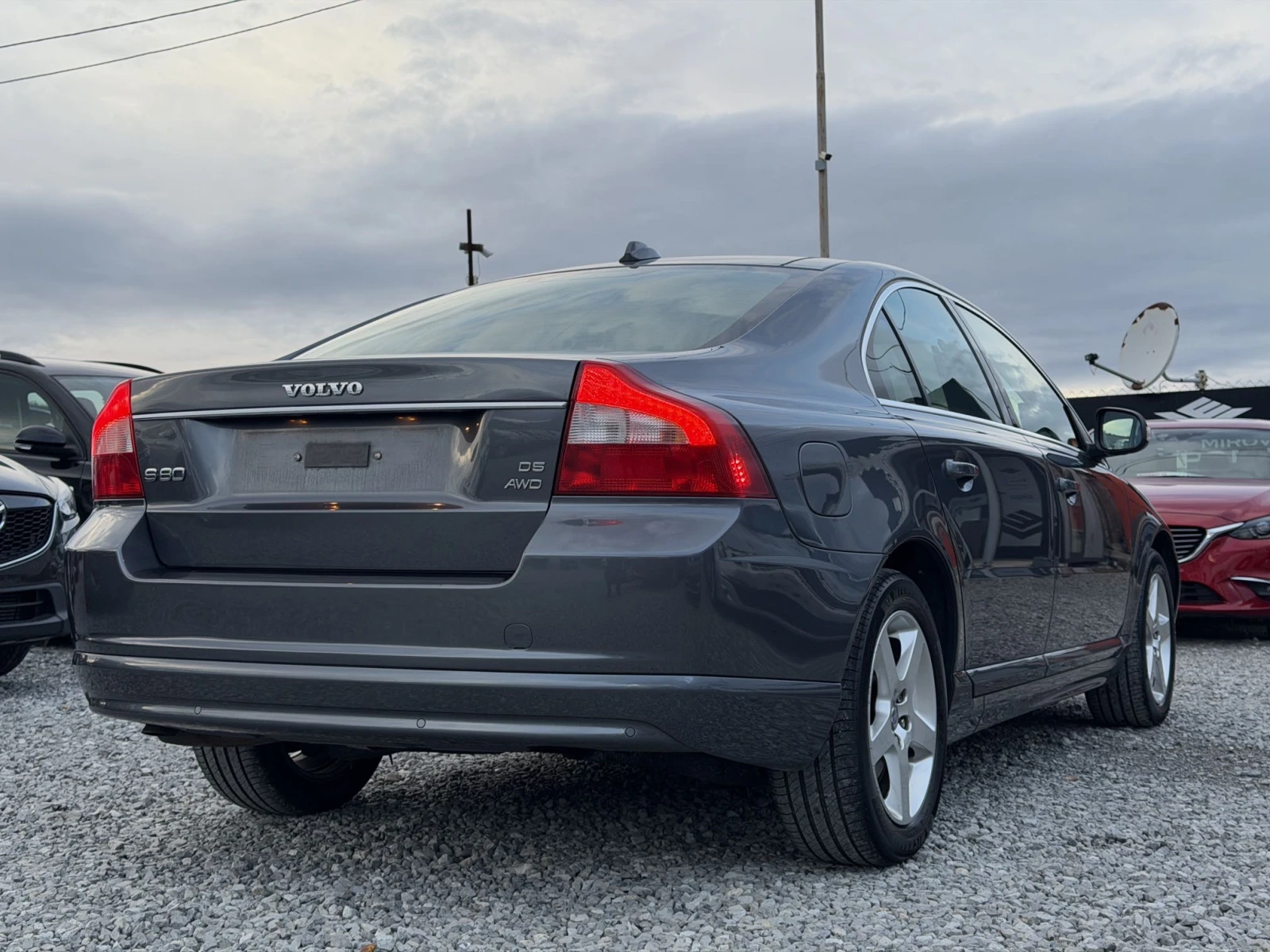 Volvo S80 2.4 D5 185 A 4x4 - изображение 3