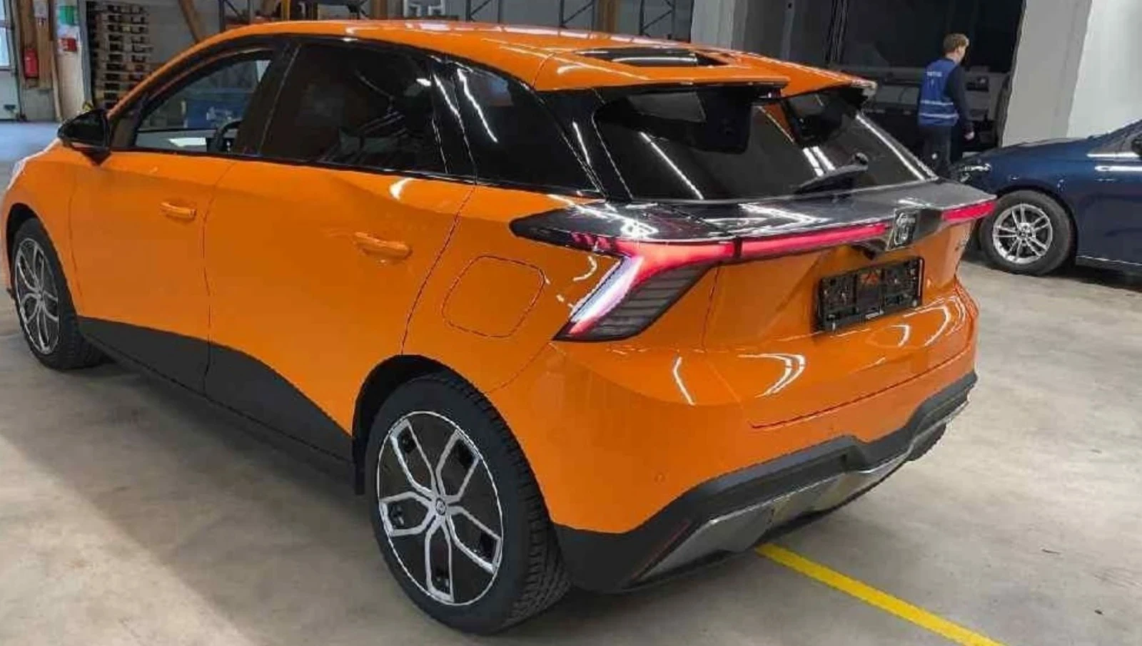 Mg MG4 LUXURY 64 KWh.Kamera.Navi.Led.ACC - изображение 4