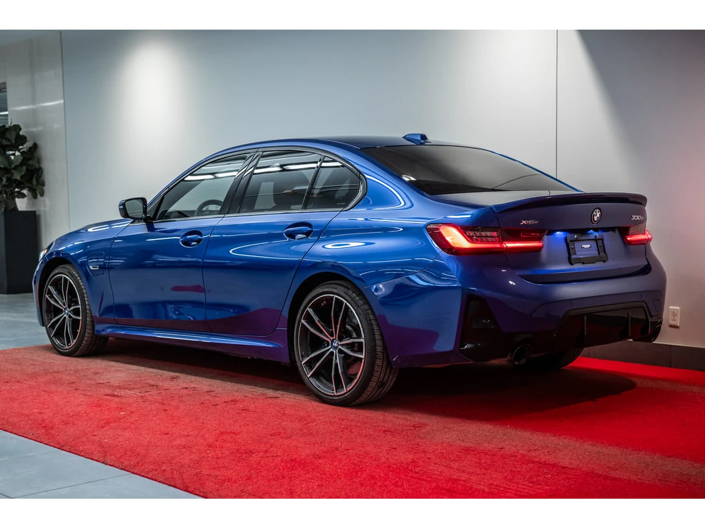 BMW 330 * Xdrive Sedan * CARFAX * ���� �� �� | Mobile.bg � ����������� 5