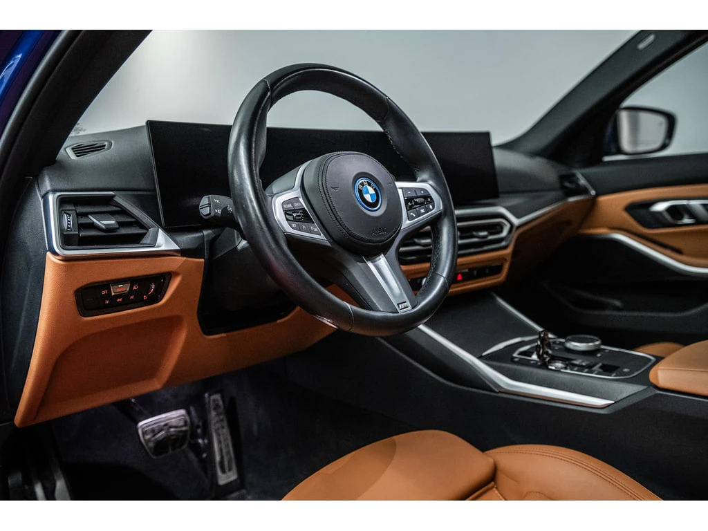 BMW 330 * Xdrive Sedan * CARFAX * ���� �� �� | Mobile.bg � ����������� 8