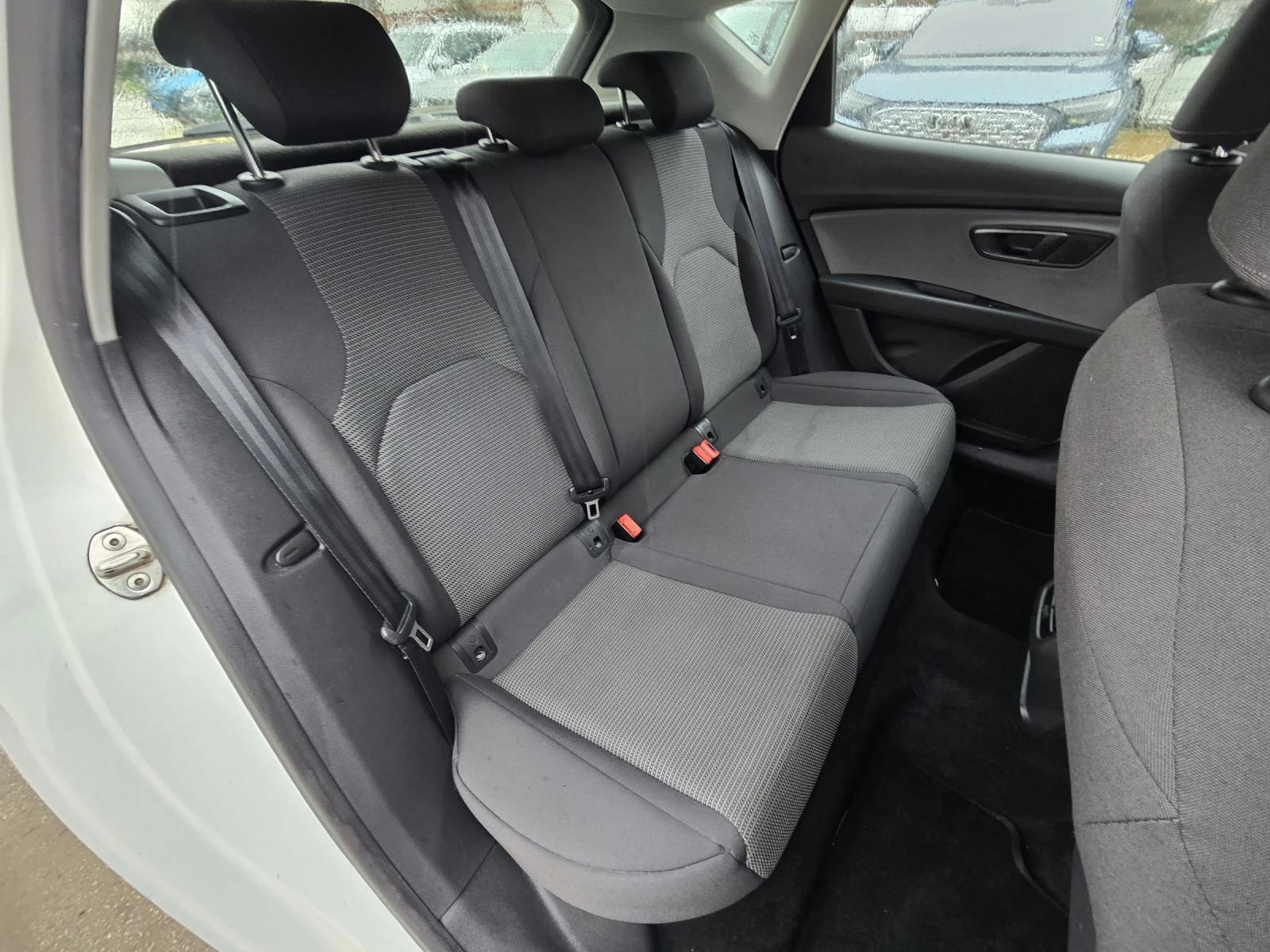 Seat Leon 1.6TDI 115�.� STYLE  | Mobile.bg � ����������� 14