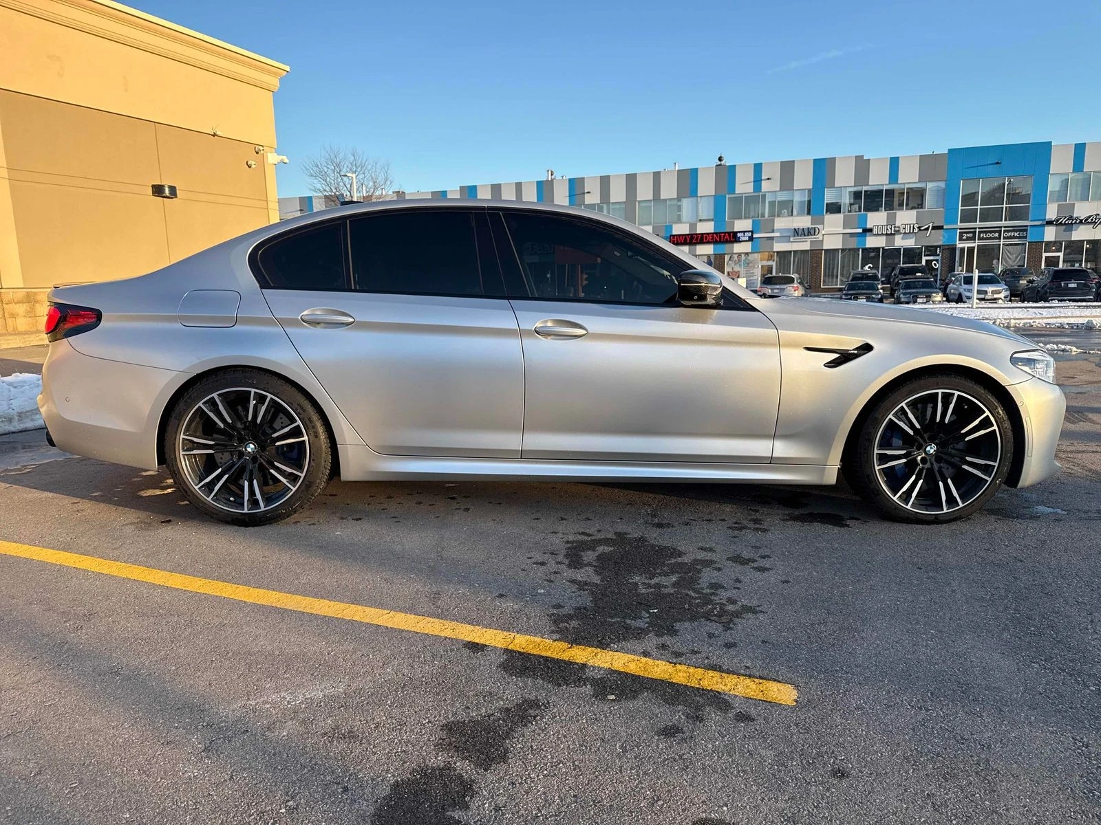 BMW M5  С РЕГИСТРАЦИЯ & АВТО КРЕДИТ , снимка 5 - Автомобили и джипове - 53958403