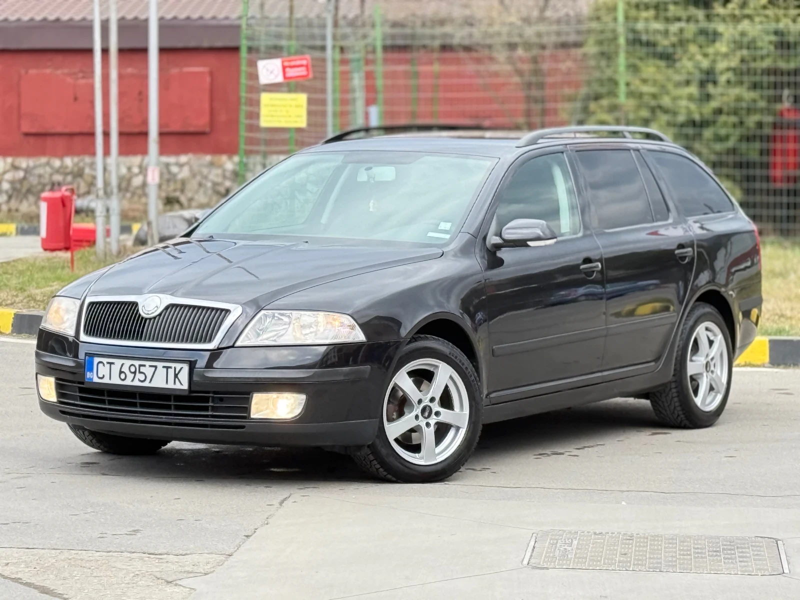 Skoda Octavia 1.9TDI Klimatronik* Podgrev* EURO 4, снимка 2 - Автомобили и джипове - 53964523