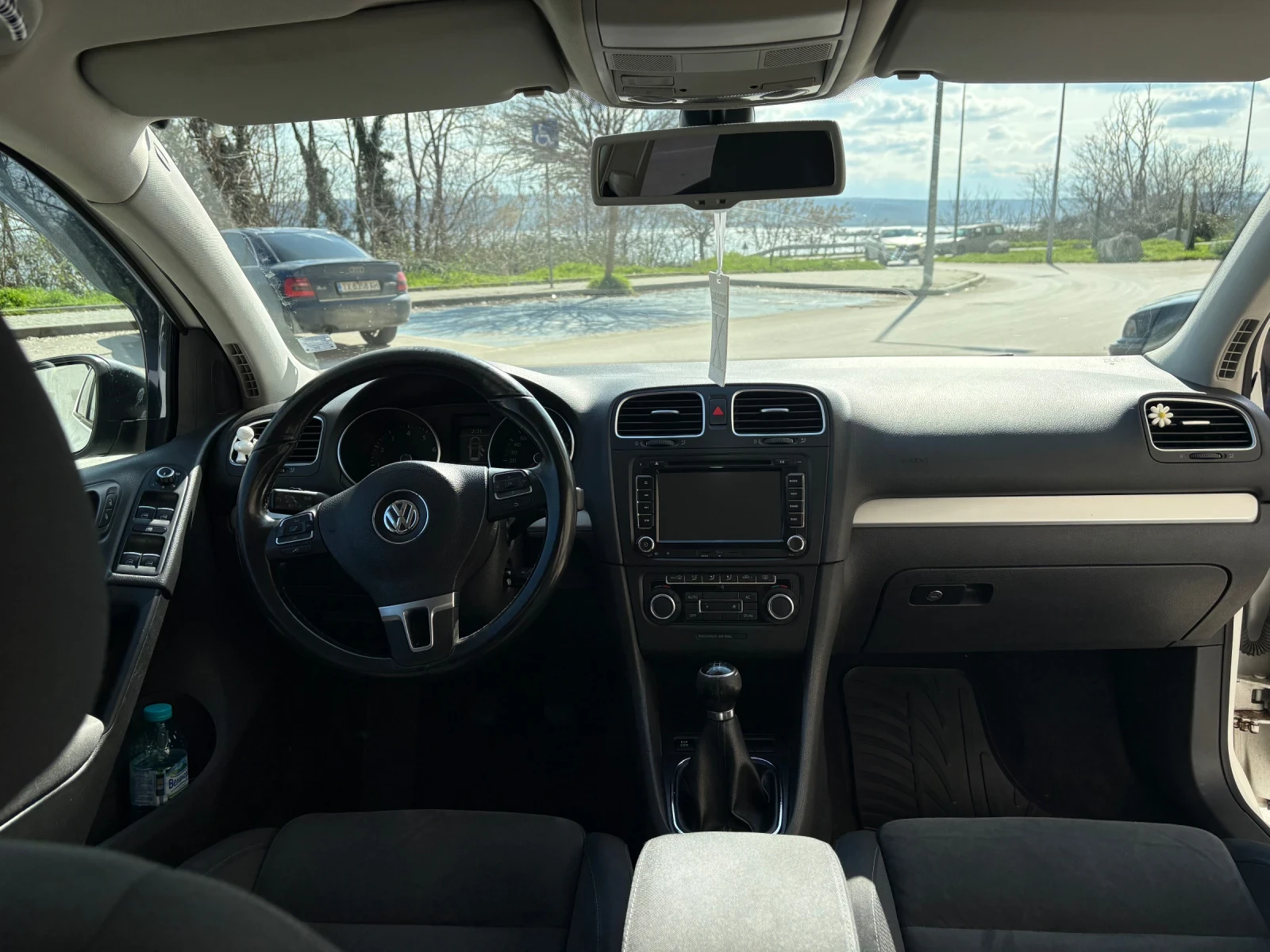 VW Golf 1.6 Bi-Fuel, снимка 5 - Автомобили и джипове - 54059262