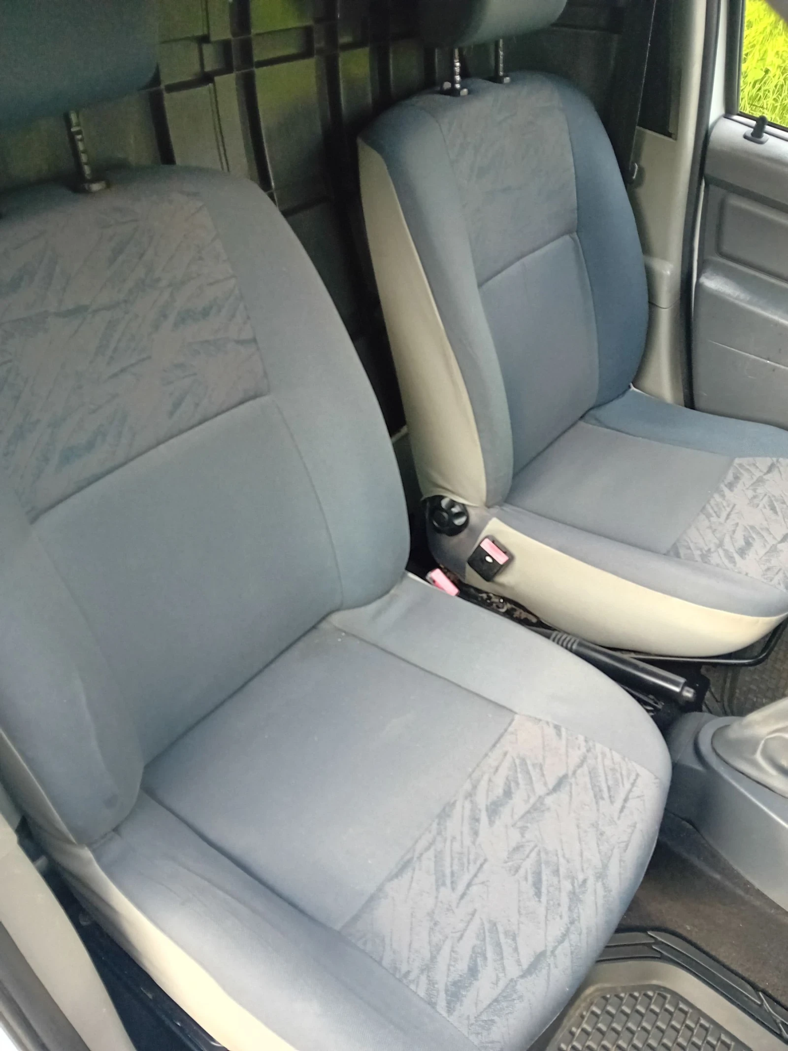 Dacia Logan 1.4 БЕНЗИН ГАЗ 164000 КМ СЕРВИЗНА ИСТОРИЯ, снимка 10 - Автомобили и джипове - 54511439