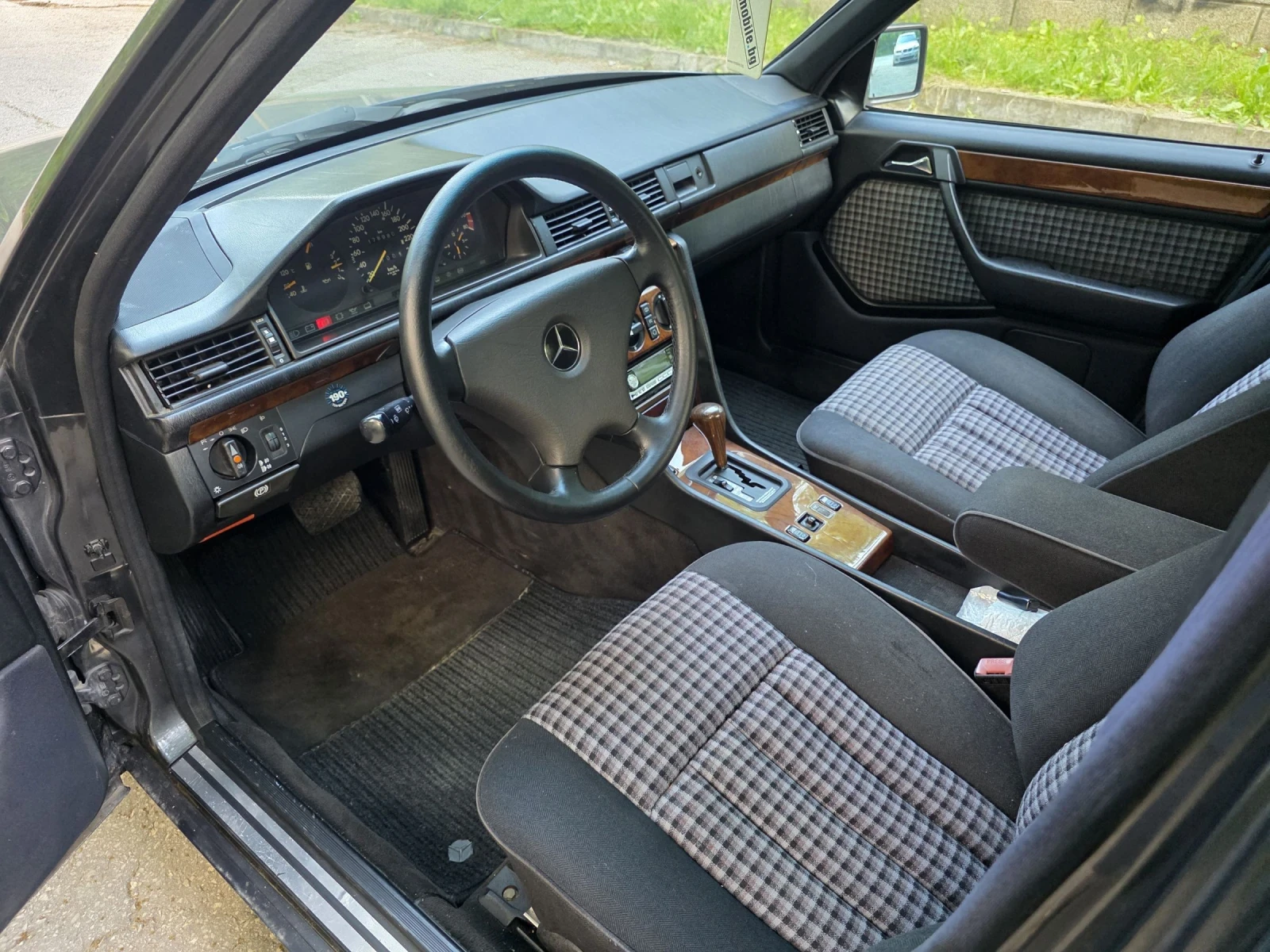 Mercedes-Benz 300 300-24V 220к.с , снимка 11 - Автомобили и джипове - 54672108