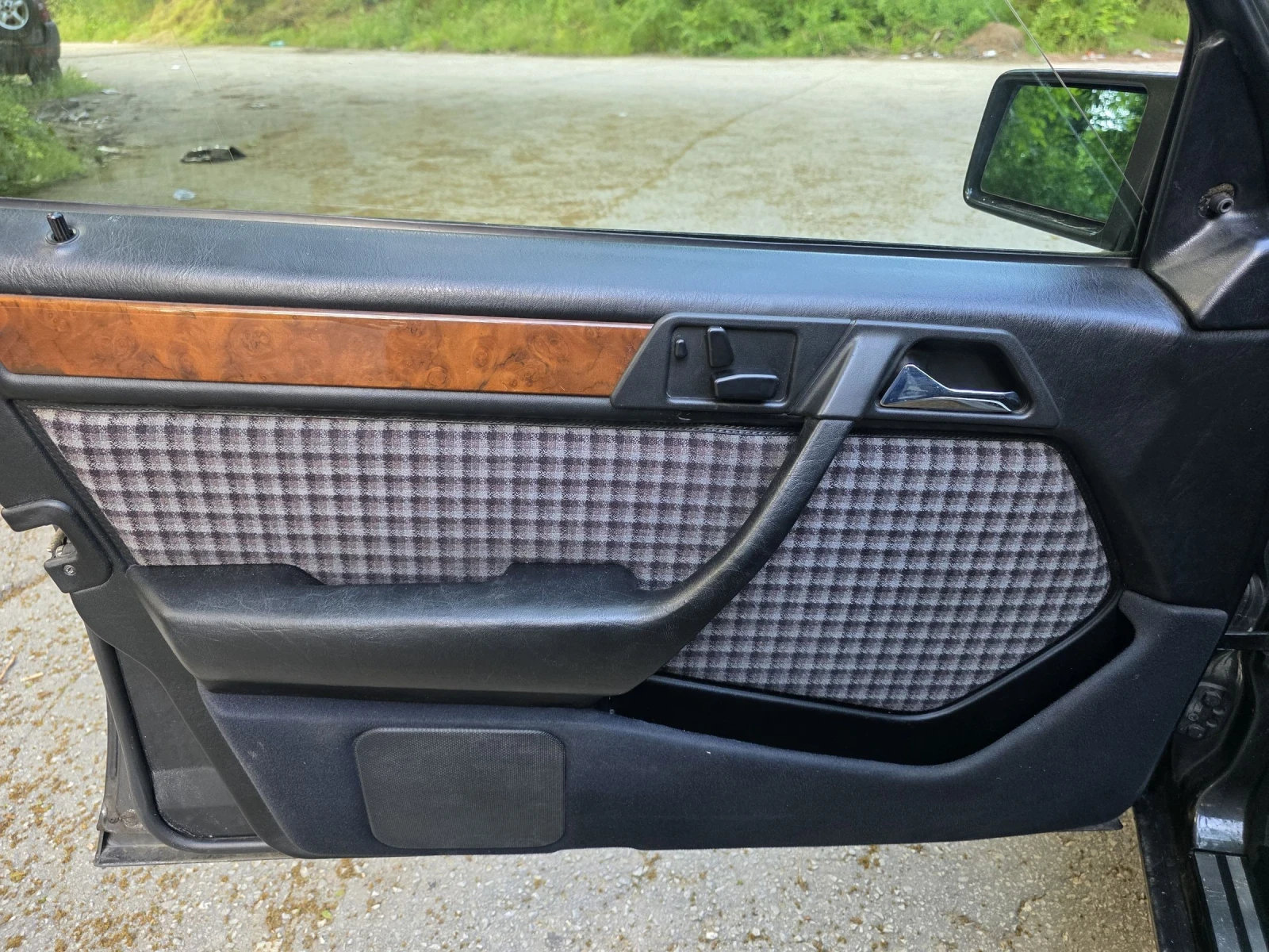 Mercedes-Benz 300 300-24V 220к.с , снимка 9 - Автомобили и джипове - 54672108