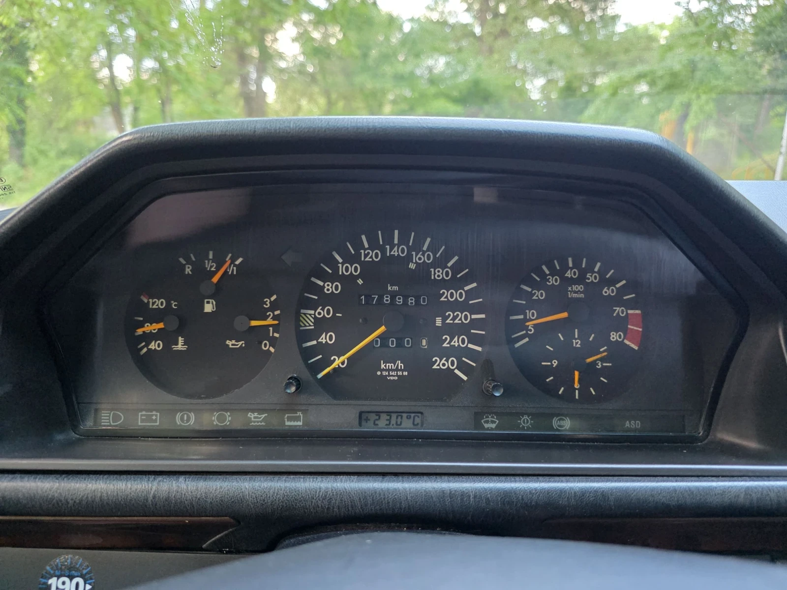 Mercedes-Benz 300 300-24V 220к.с , снимка 16 - Автомобили и джипове - 54672108