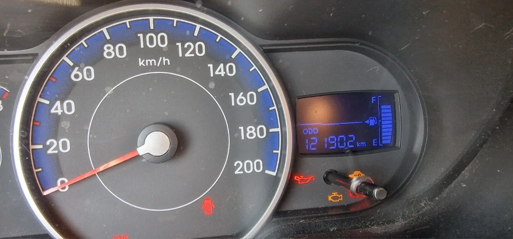 Hyundai I10, снимка 6 - Автомобили и джипове - 54736916