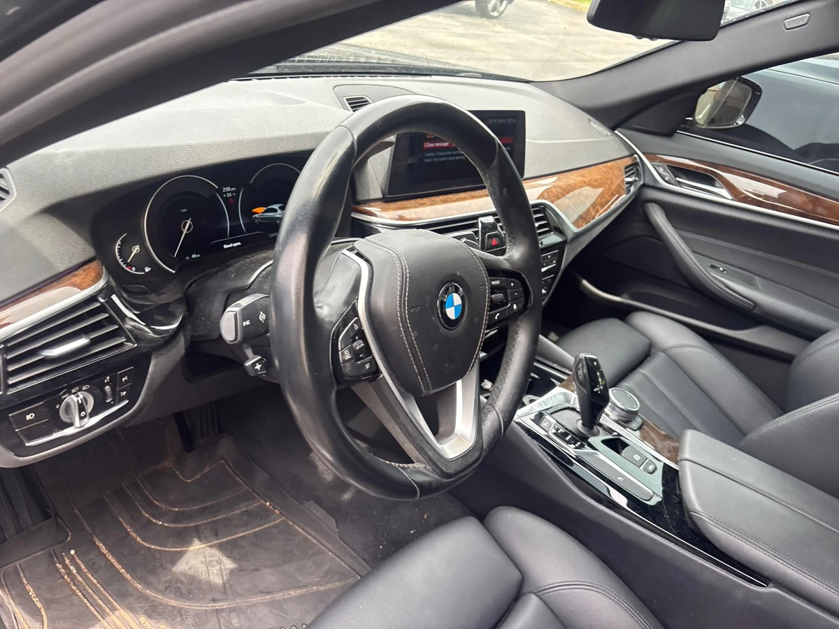 BMW 530 XI , снимка 8 - Автомобили и джипове - 55008365