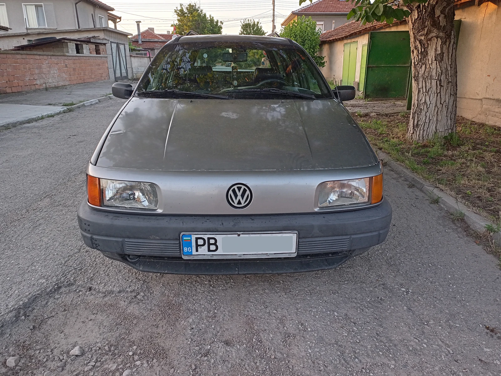 VW Passat 1.8 mi ABS, снимка 6 - Автомобили и джипове - 55098469