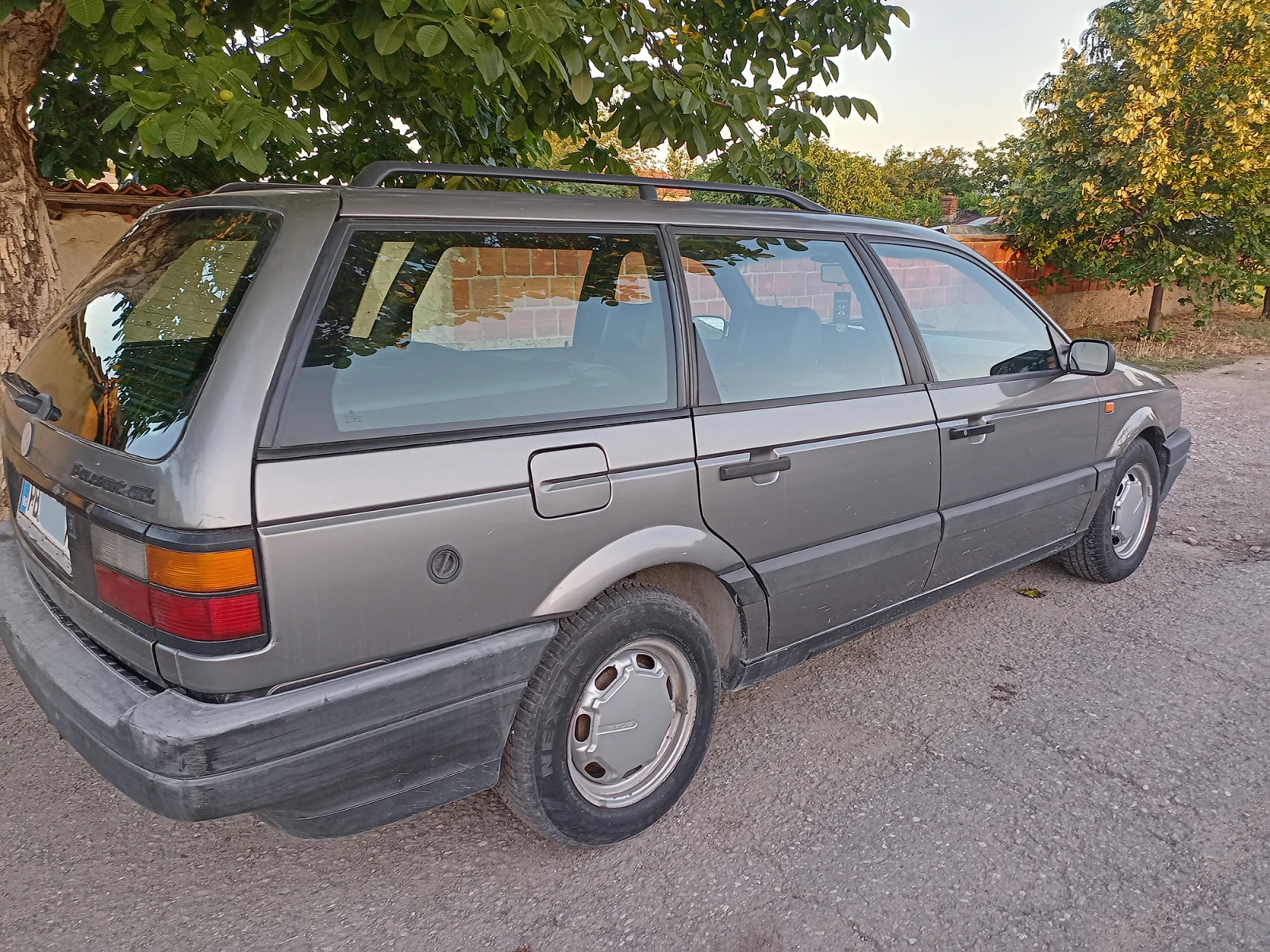 VW Passat 1.8 mi ABS, снимка 3 - Автомобили и джипове - 55098469