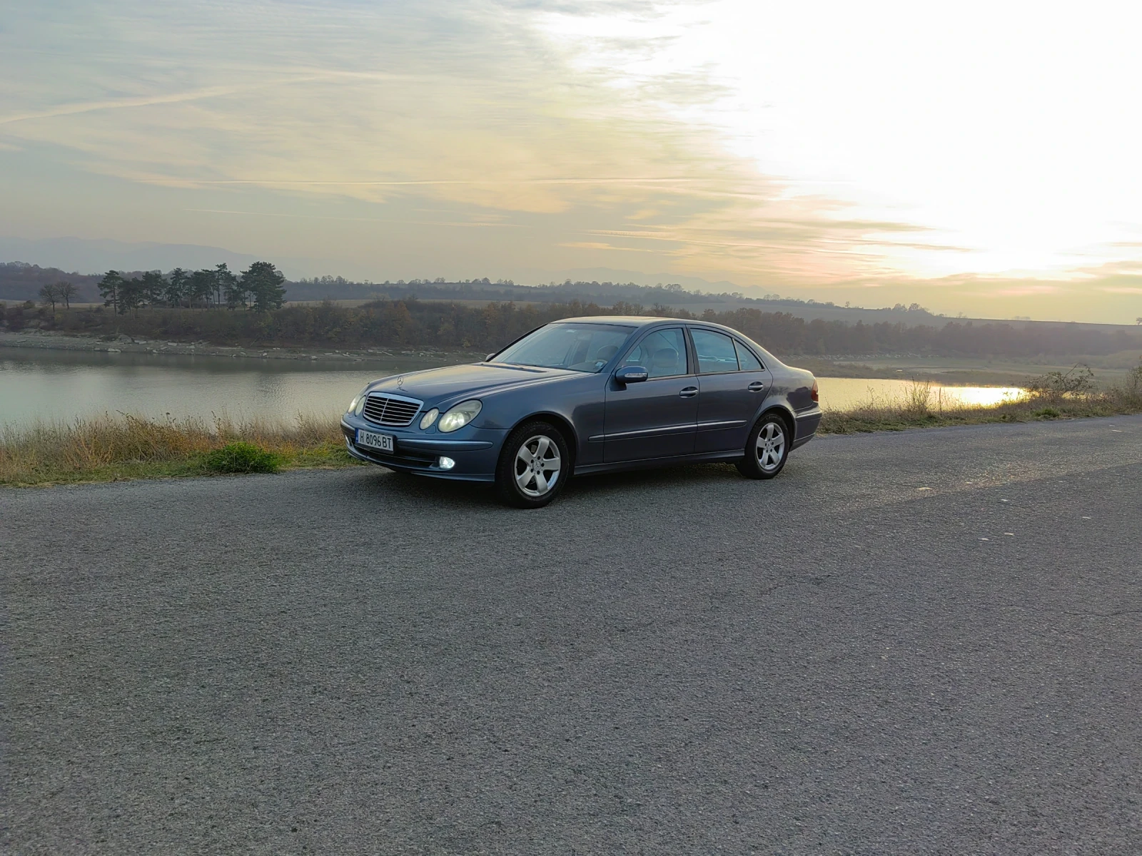 Mercedes-Benz E 270, снимка 2 - Автомобили и джипове - 55343940