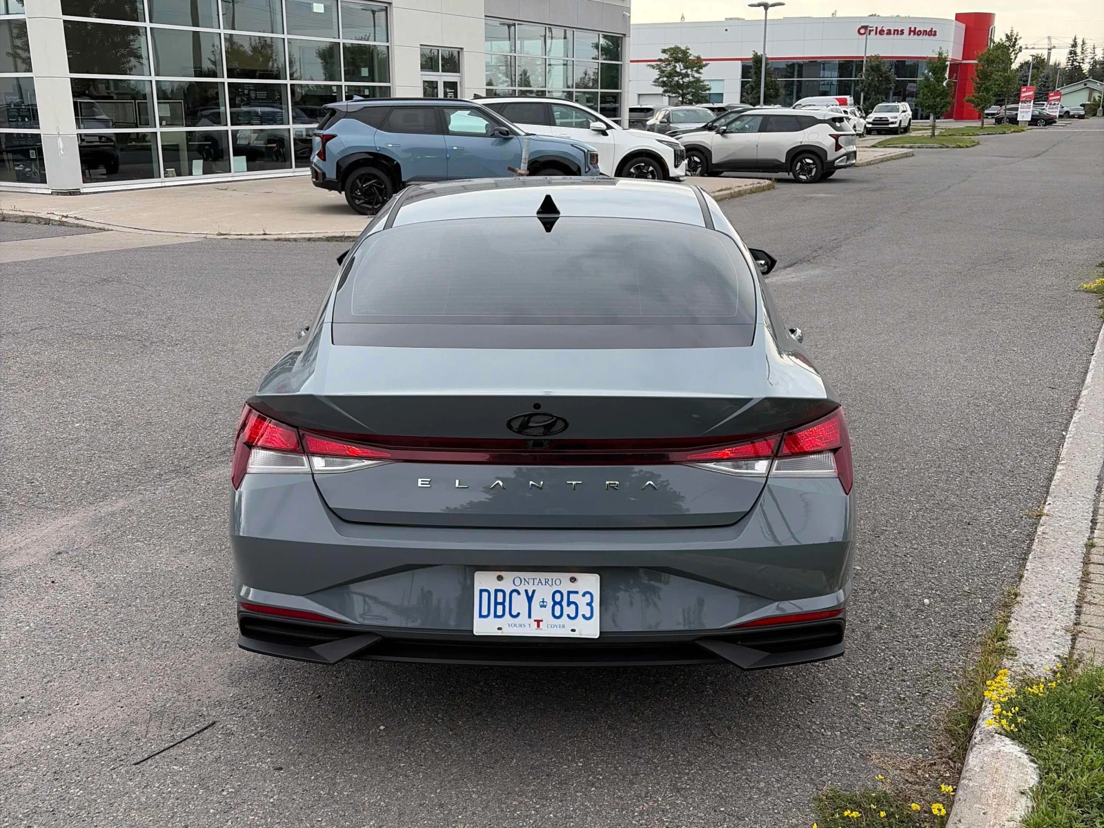 Hyundai Elantra * Preferred * АВТОКРЕДИТ * ГЛАВНО ПРЕДСТАВИТЕЛСТВО, снимка 5 - Автомобили и джипове - 55836497