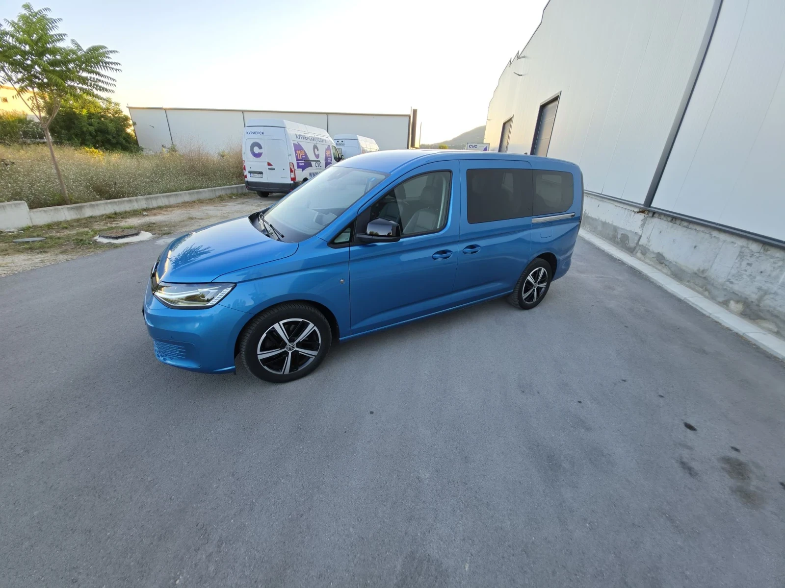 VW Caddy 2.0TDI MAXI DSG , снимка 2 - Автомобили и джипове - 55902403