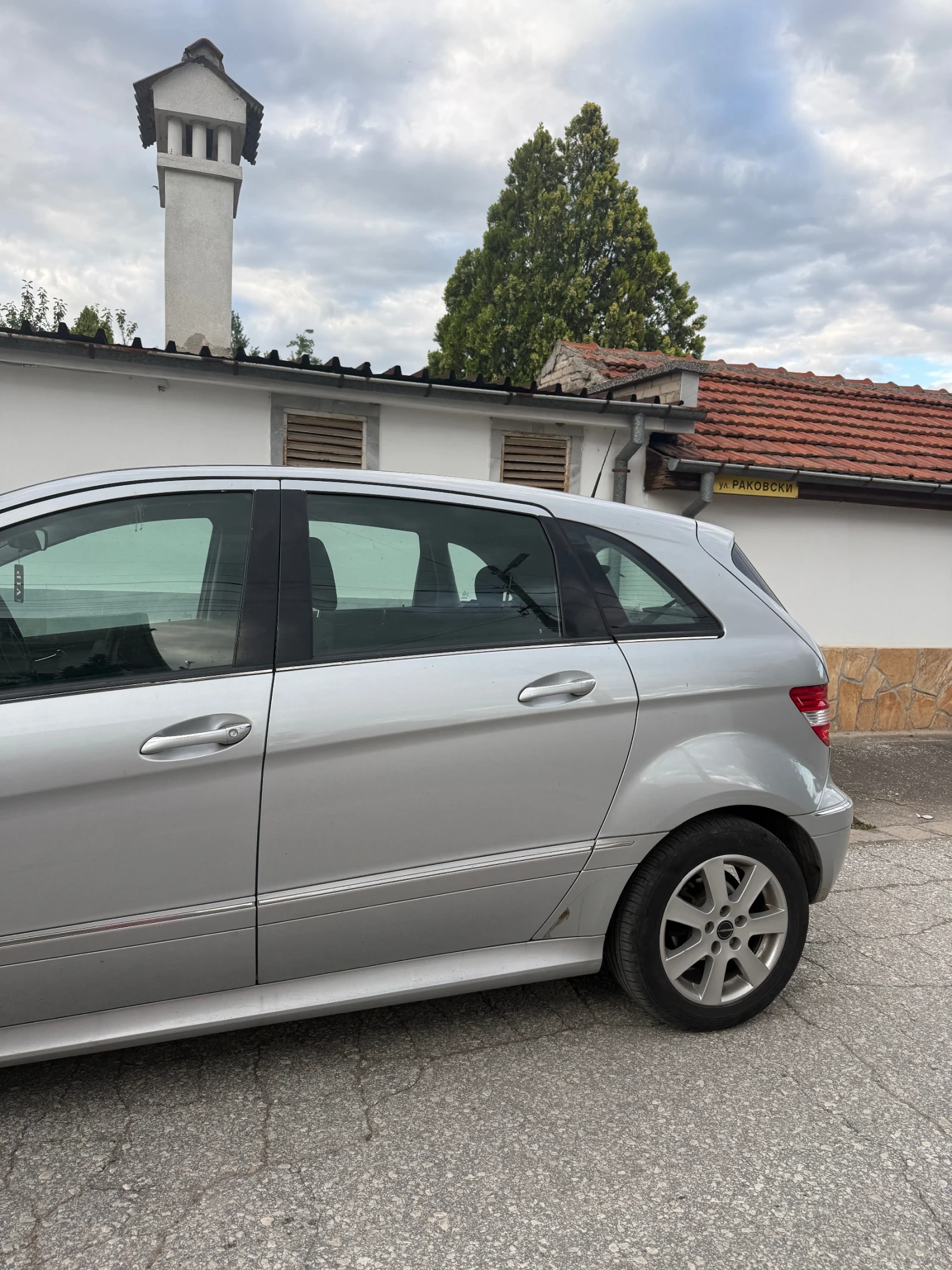 Mercedes-Benz B 200, снимка 3 - Автомобили и джипове - 56013094