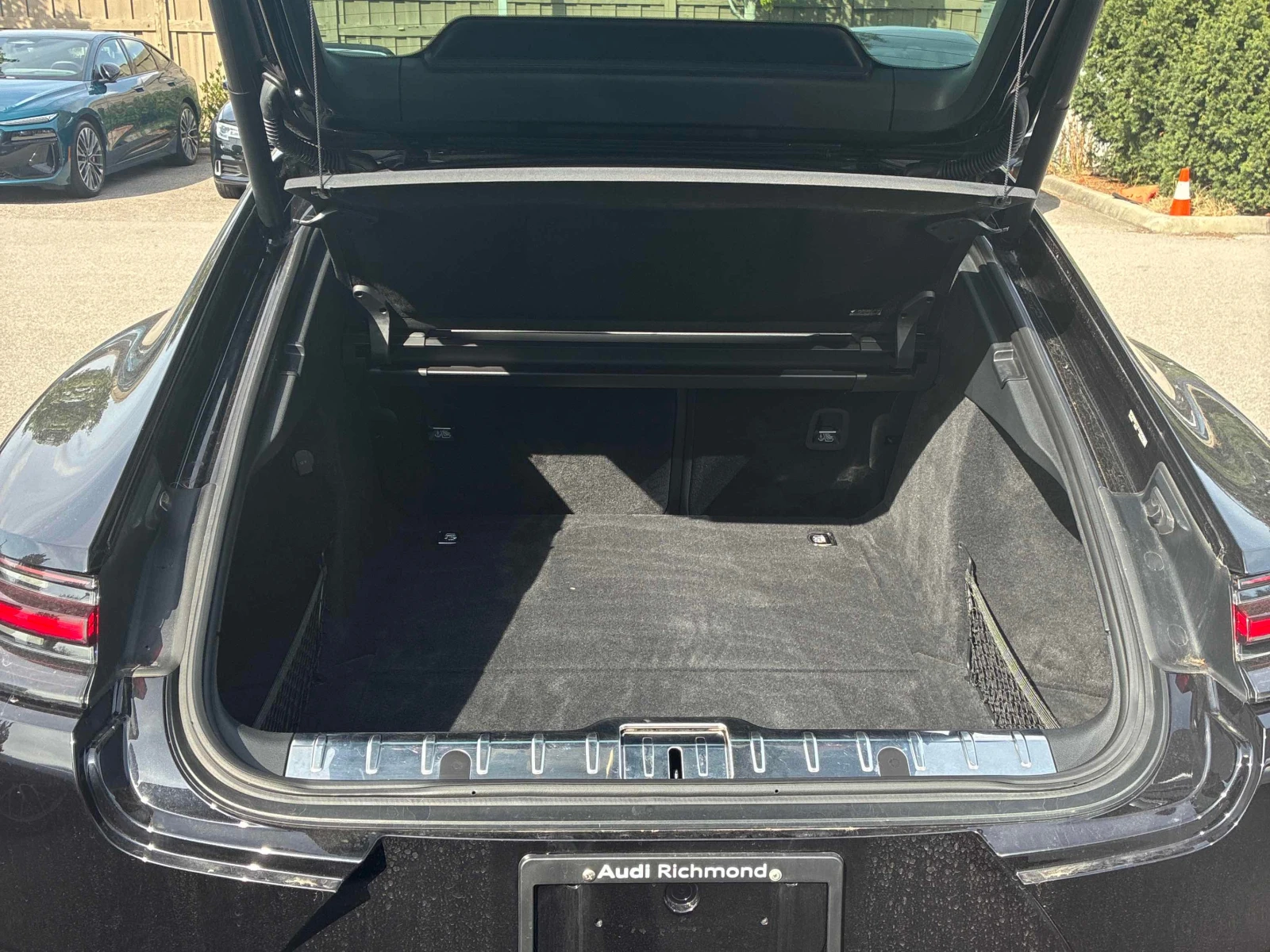 Porsche Panamera * 4S * CARFAX * ОПЦИЯ ЗА ФИНАНСИРАНЕ, снимка 13 - Автомобили и джипове - 56059427