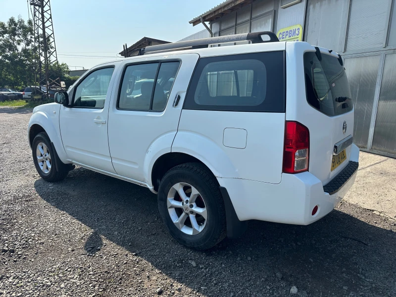 Nissan Pathfinder 2.5 DCI , снимка 3 - Автомобили и джипове - 50582340