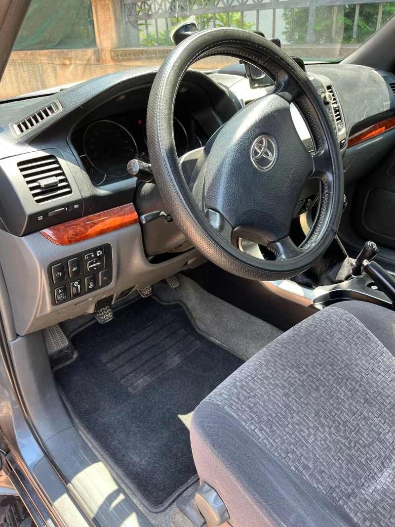 Toyota Land cruiser, снимка 8 - Автомобили и джипове - 52555377