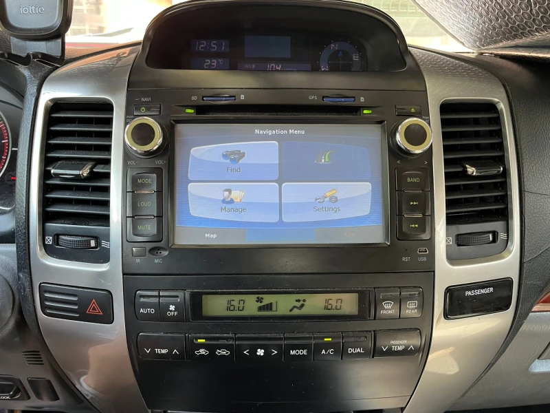 Toyota Land cruiser, снимка 12 - Автомобили и джипове - 52555377