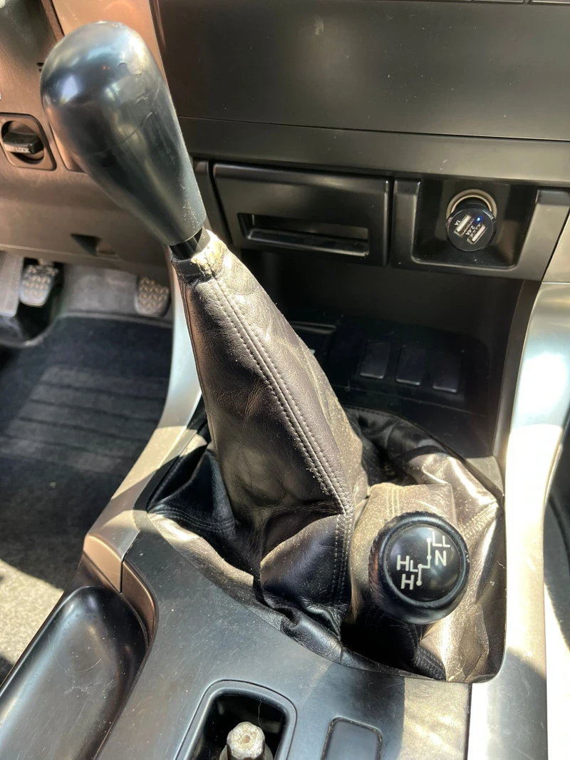 Toyota Land cruiser, снимка 13 - Автомобили и джипове - 52555377