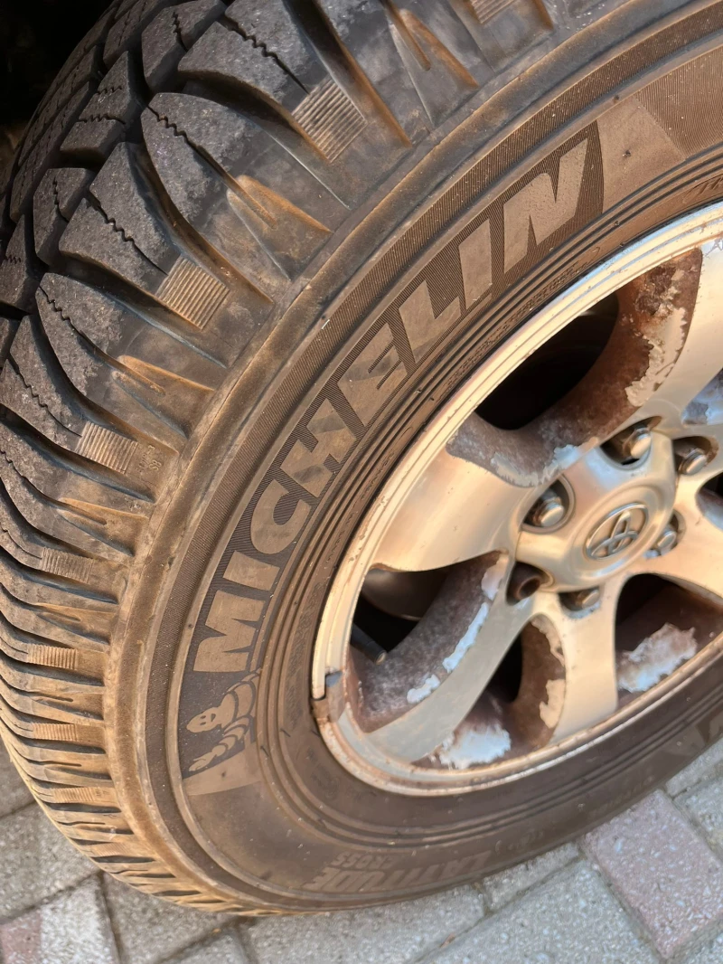 Toyota Land cruiser, снимка 14 - Автомобили и джипове - 52555377