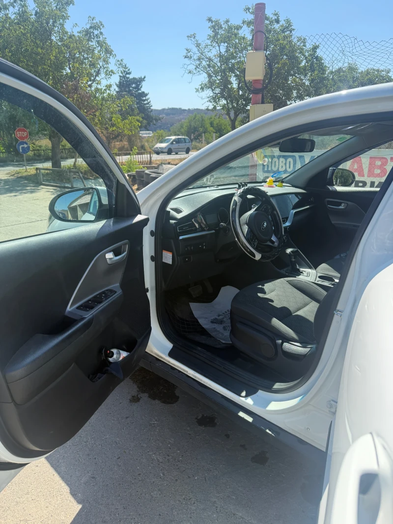 Kia Niro 1.6 DE HEV FACELIFT, снимка 7 - Автомобили и джипове - 51896165