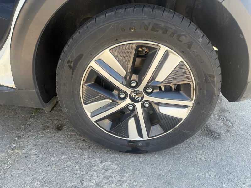 Kia Niro 1.6 DE HEV FACELIFT, снимка 5 - Автомобили и джипове - 51896165