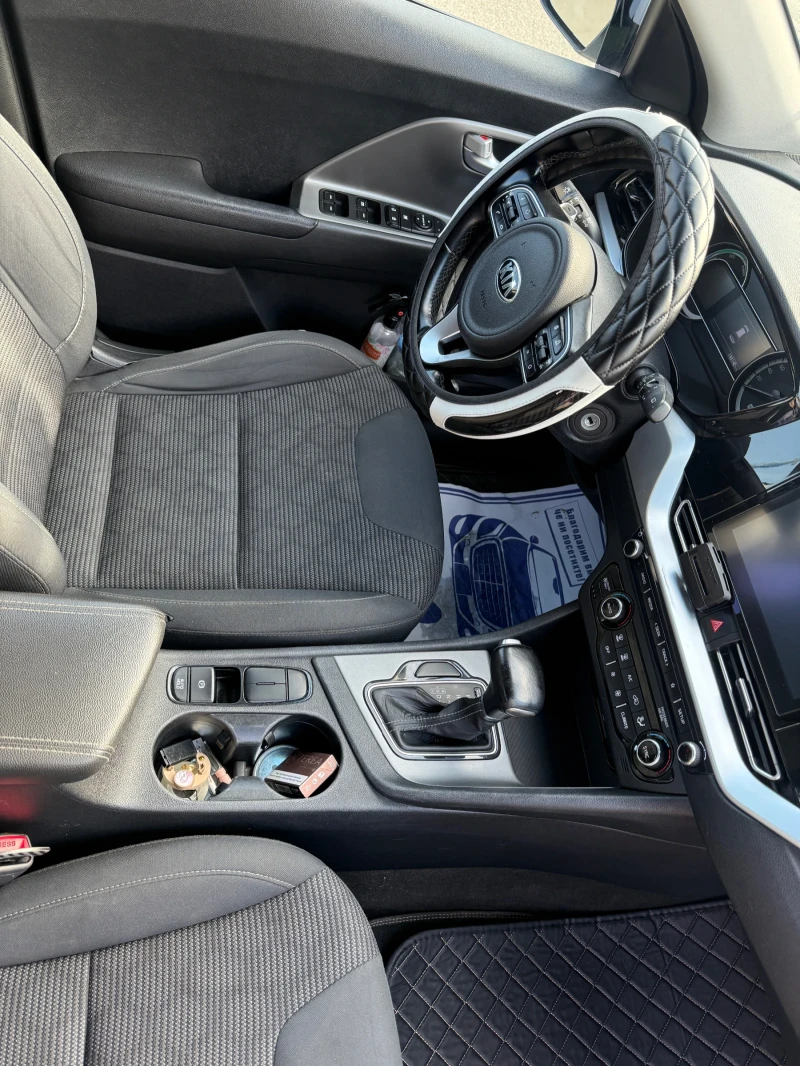 Kia Niro 1.6 DE HEV FACELIFT, снимка 11 - Автомобили и джипове - 51896165