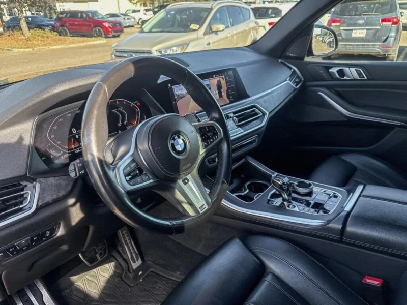 BMW X5 40i* M* LASER* Diamond* HUD* H/K* 360* Обдух* Възд, снимка 9 - Автомобили и джипове - 52870655