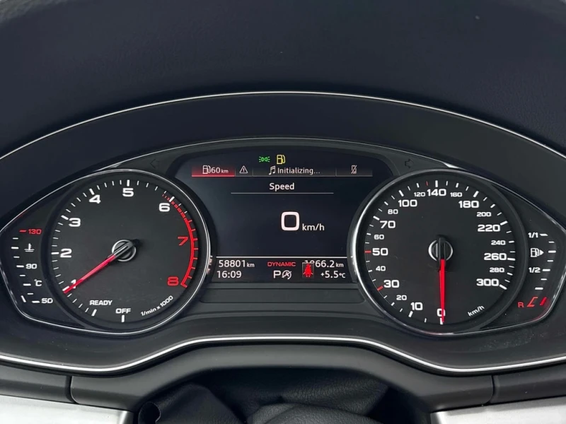 Audi Q5 Komfort  CARFAX, снимка 8 - Автомобили и джипове - 53077197