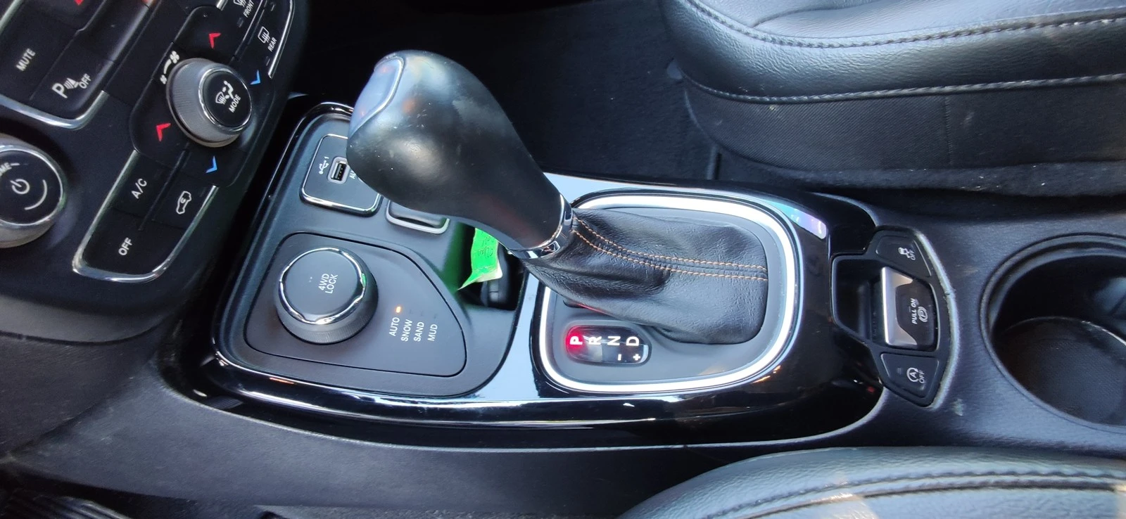 Jeep Compass Limited | Mobile.bg   13