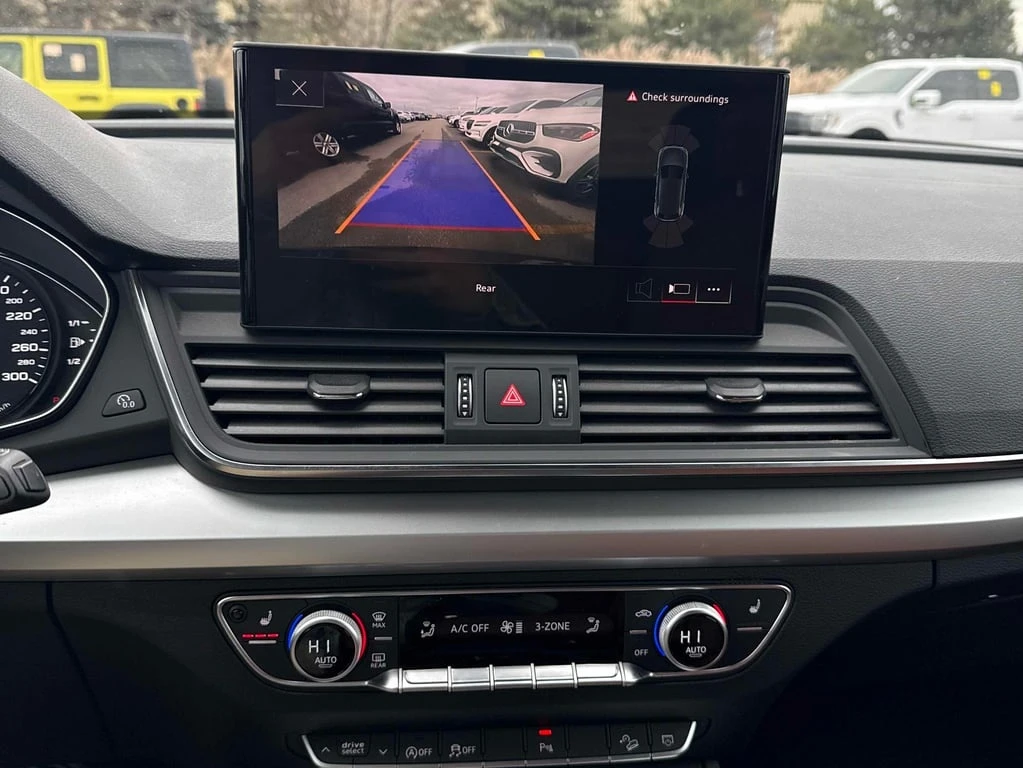 Audi Q5 Komfort  CARFAX - изображение 9